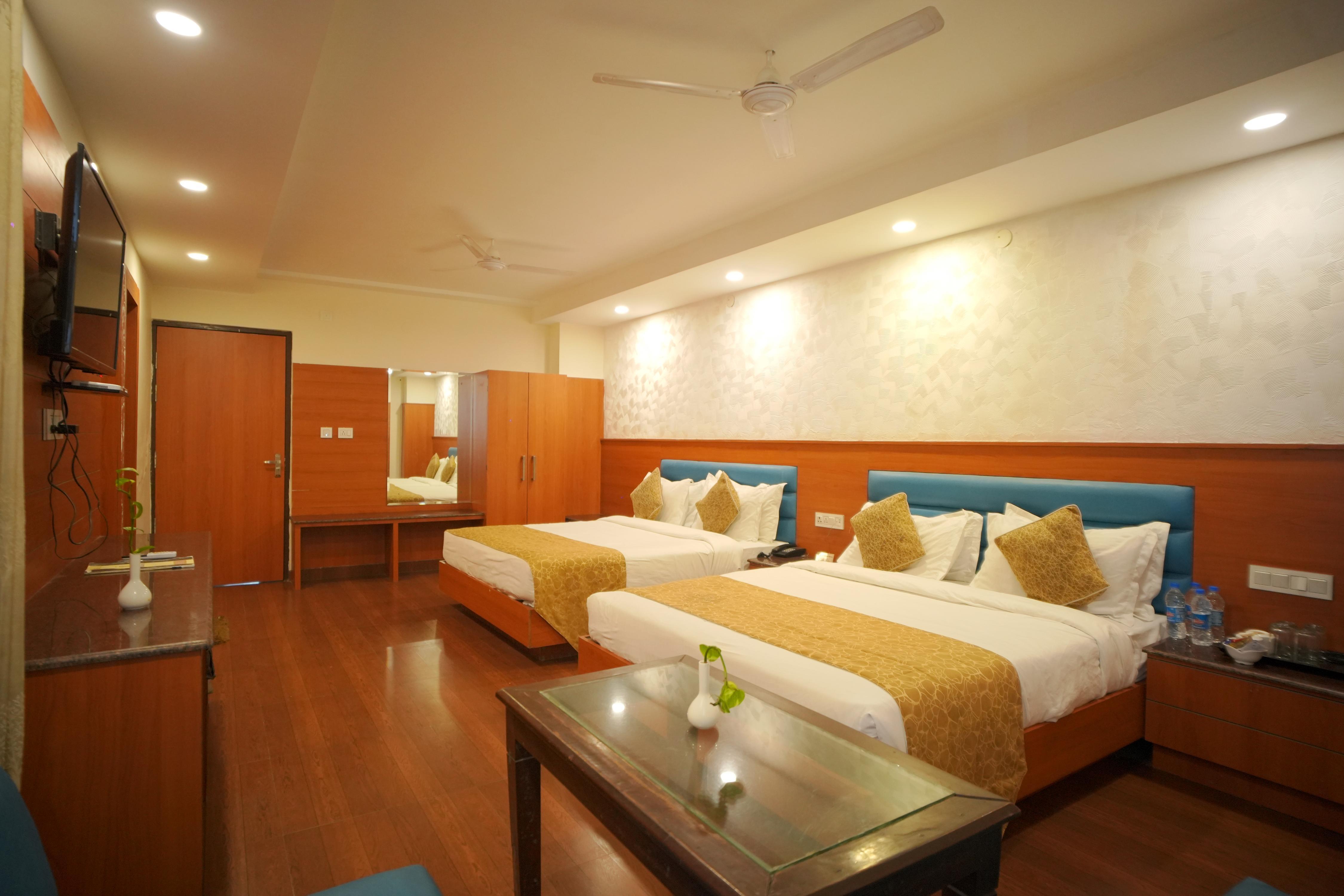 Hotel Kalka Royal, Katra - Tap to explore photos