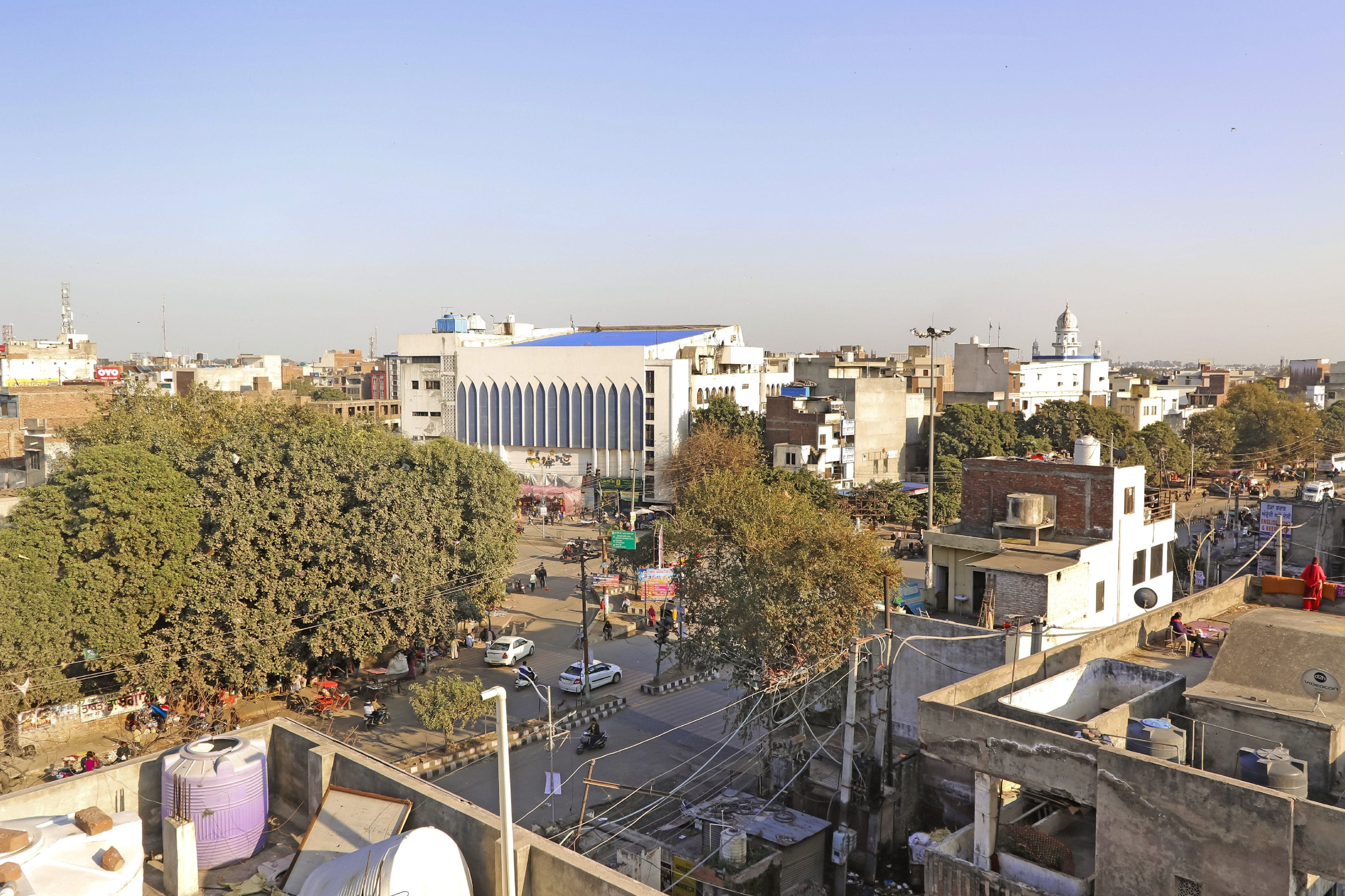 Hotel Khurana.in - Tap to explore photos