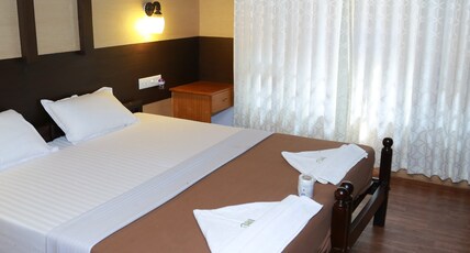 Symphony Houseboats Room Type - Premium Room in sharing Houseboat ( Full Time AC ) Veg Meals Symphony Houseboats Room Type - Premium Room in sharing Houseboat ( Full Time AC ) Veg Meals