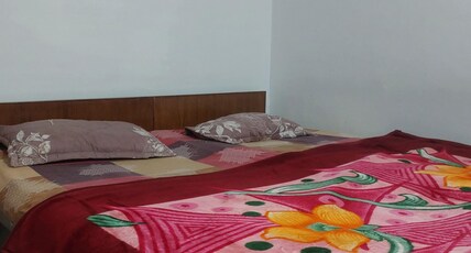 Paradise Homestay | Rooms & Caretaker Room Type - Two bedded Family Room (interconnected)