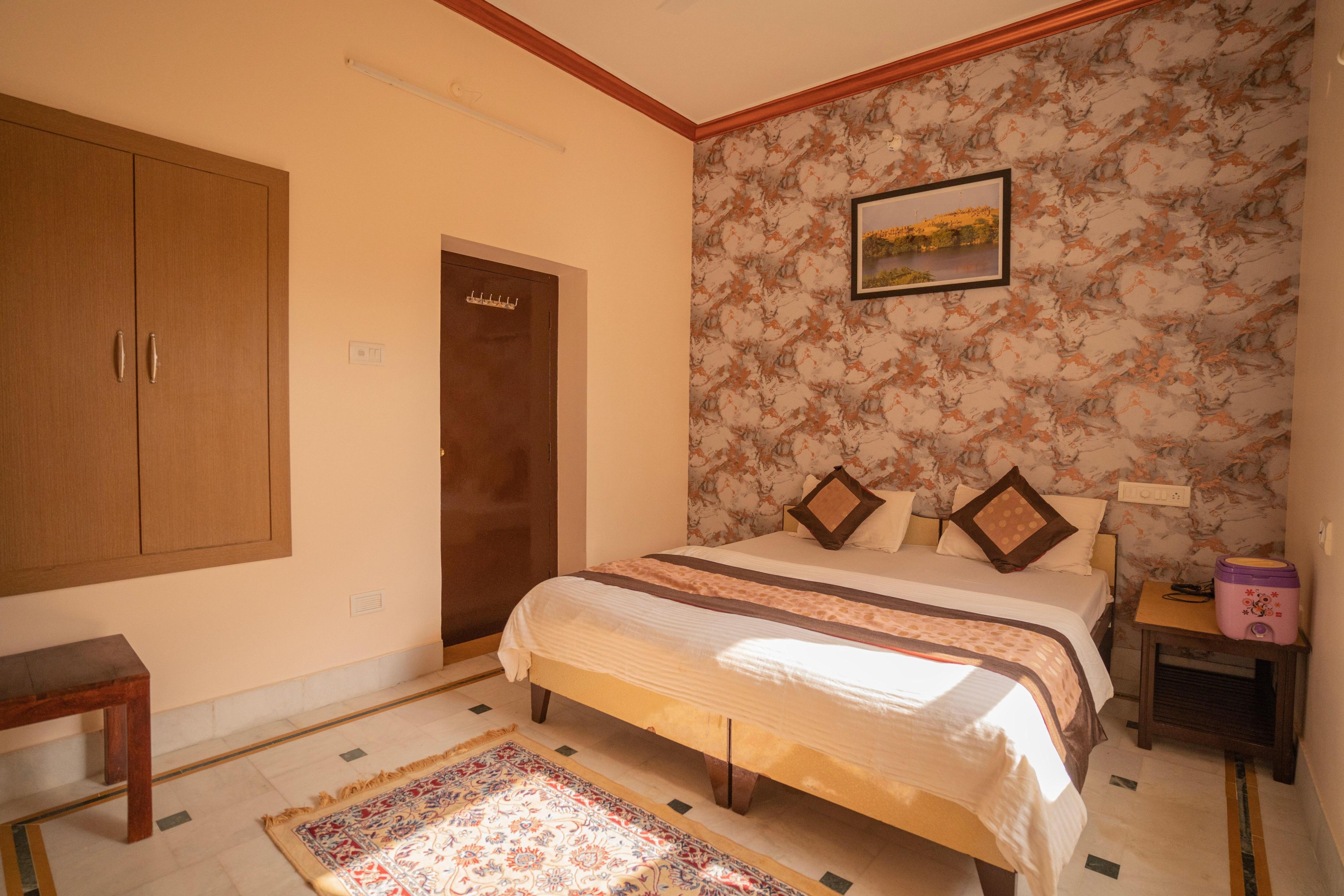 Hotel Chouhan Palace Room Type - Deluxe Rooms