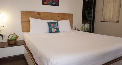 The Tamarillo | Bed and Breakfast Room Type - Deluxe Room with Balcony