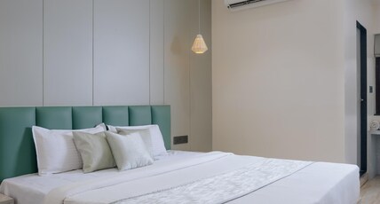 The Grand Neelam Hotel Room Type - Executive Room