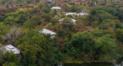 Dera Baghdarrah Nature Retreat Room Type - Lake Facing Swiss Tents
