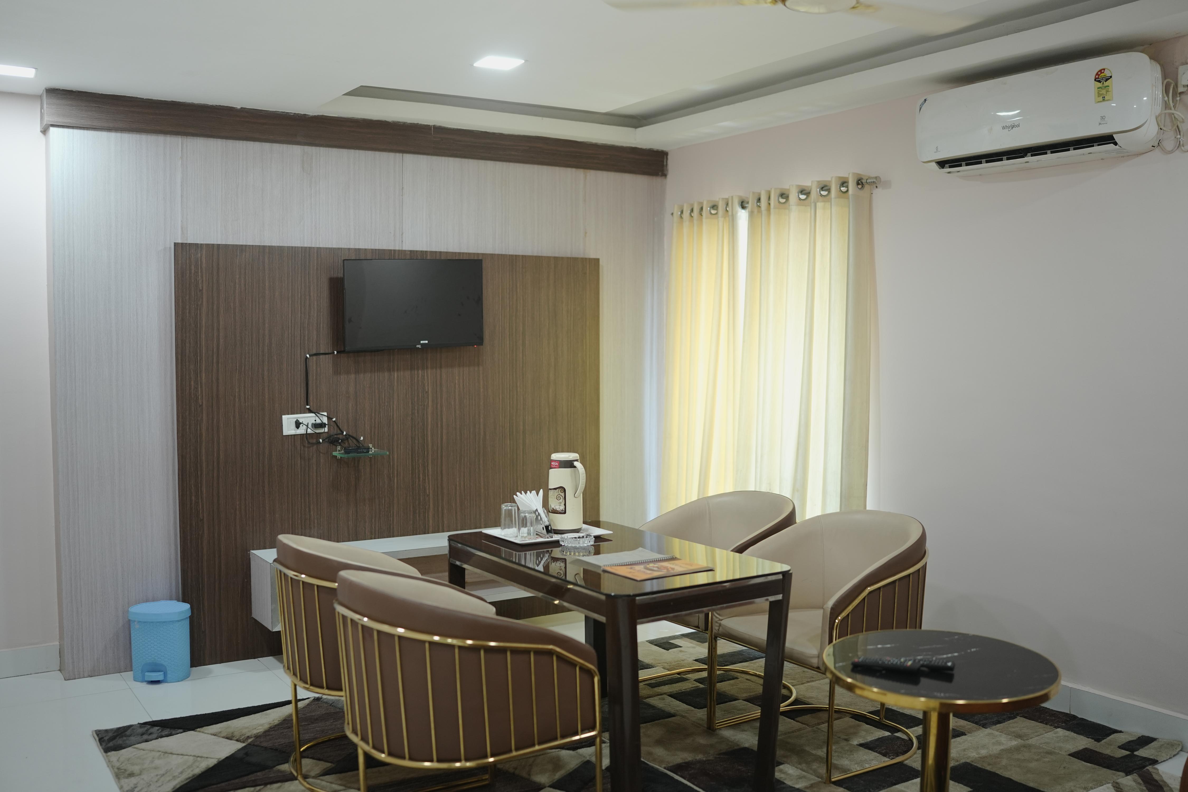 HOTEL BHAGIRATHI INN Room Type - SUITE ROOM