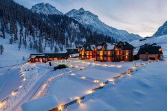 Hotel Village Walk Sonamarg