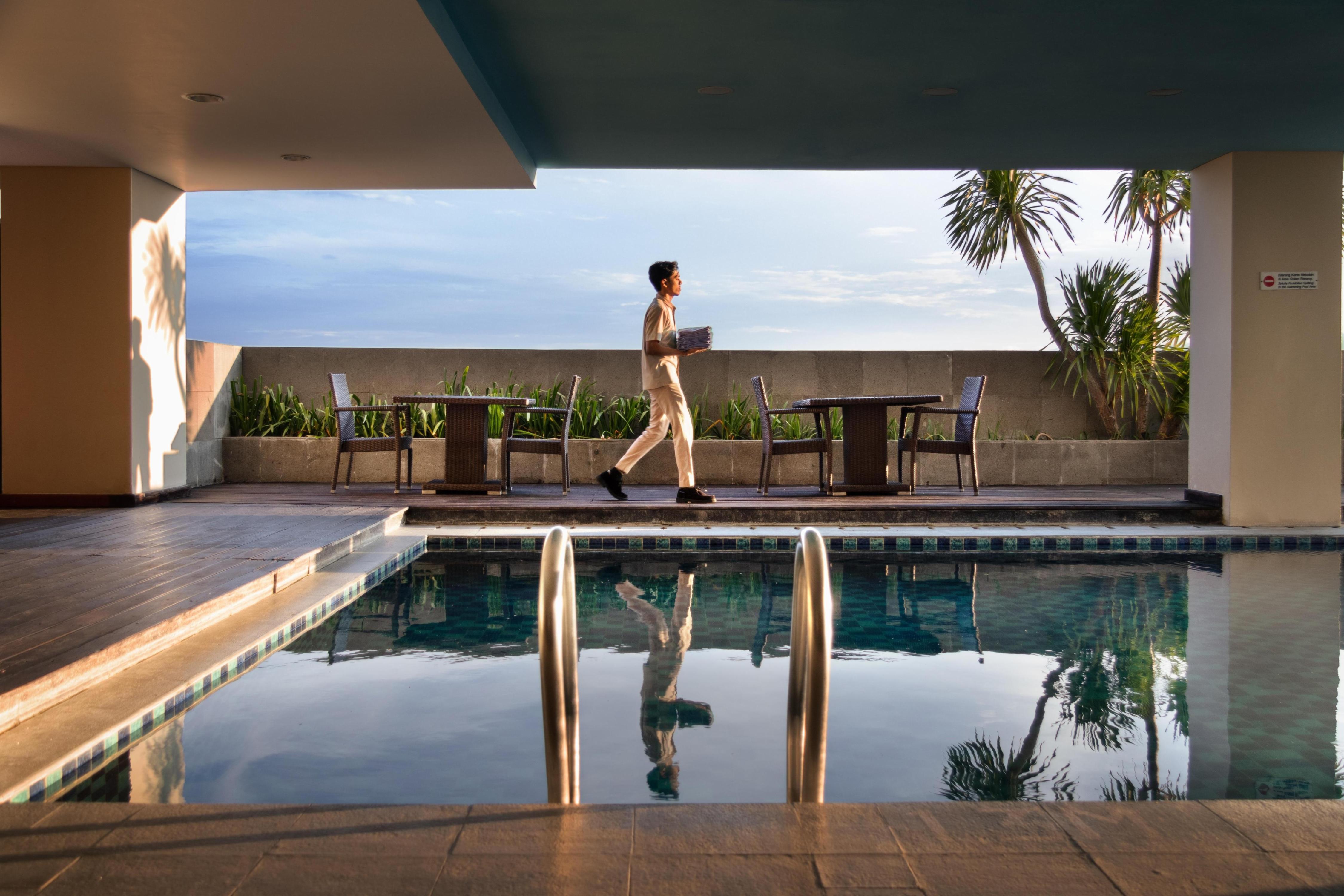 Best Western Plus Coco Palu - Tap to explore photos