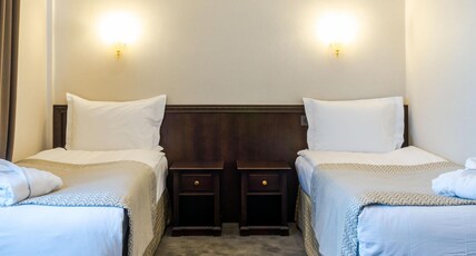 Royal Palace Hotel Room Type - Twin Standard