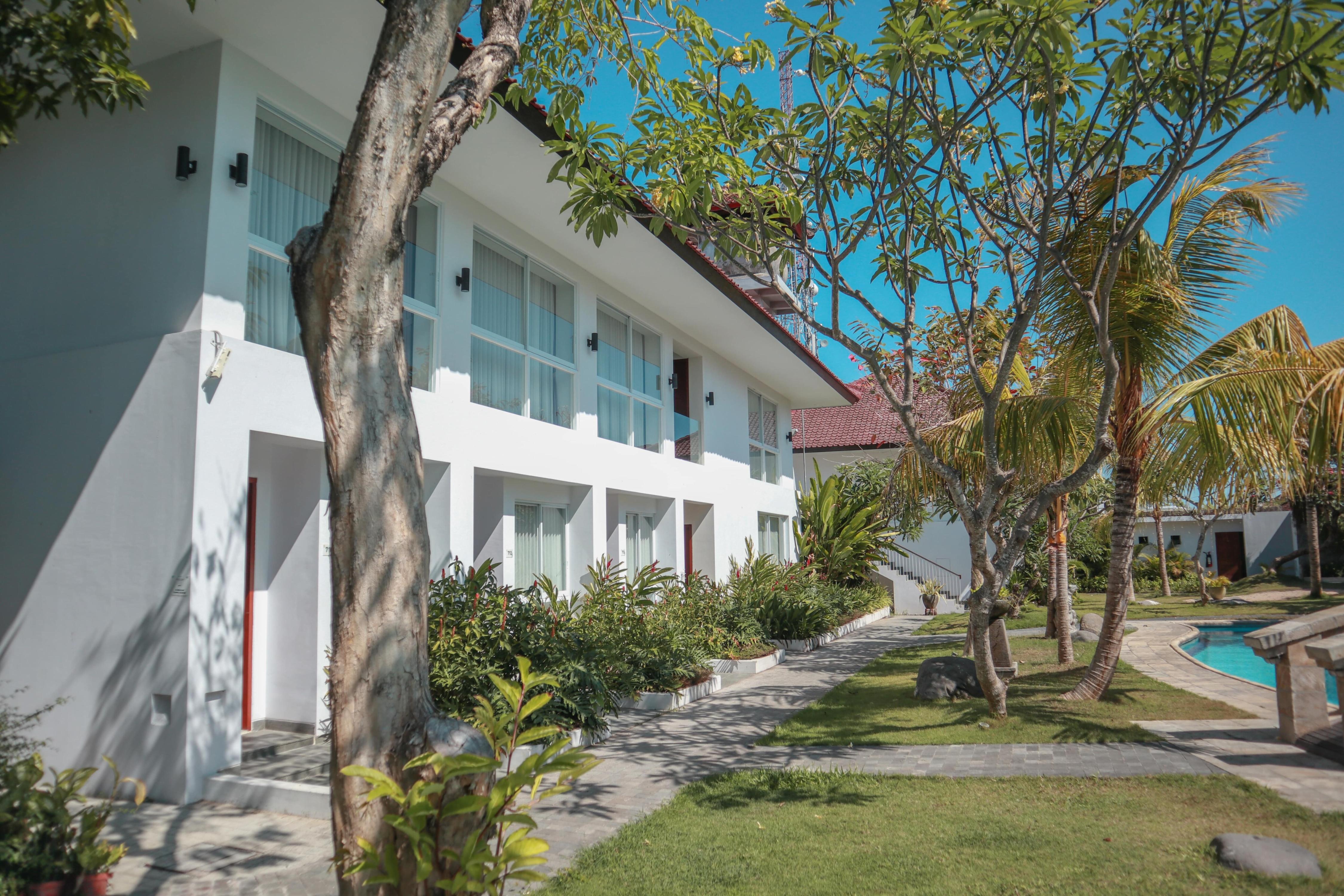 The Cakra Hotel - Tap to explore photos