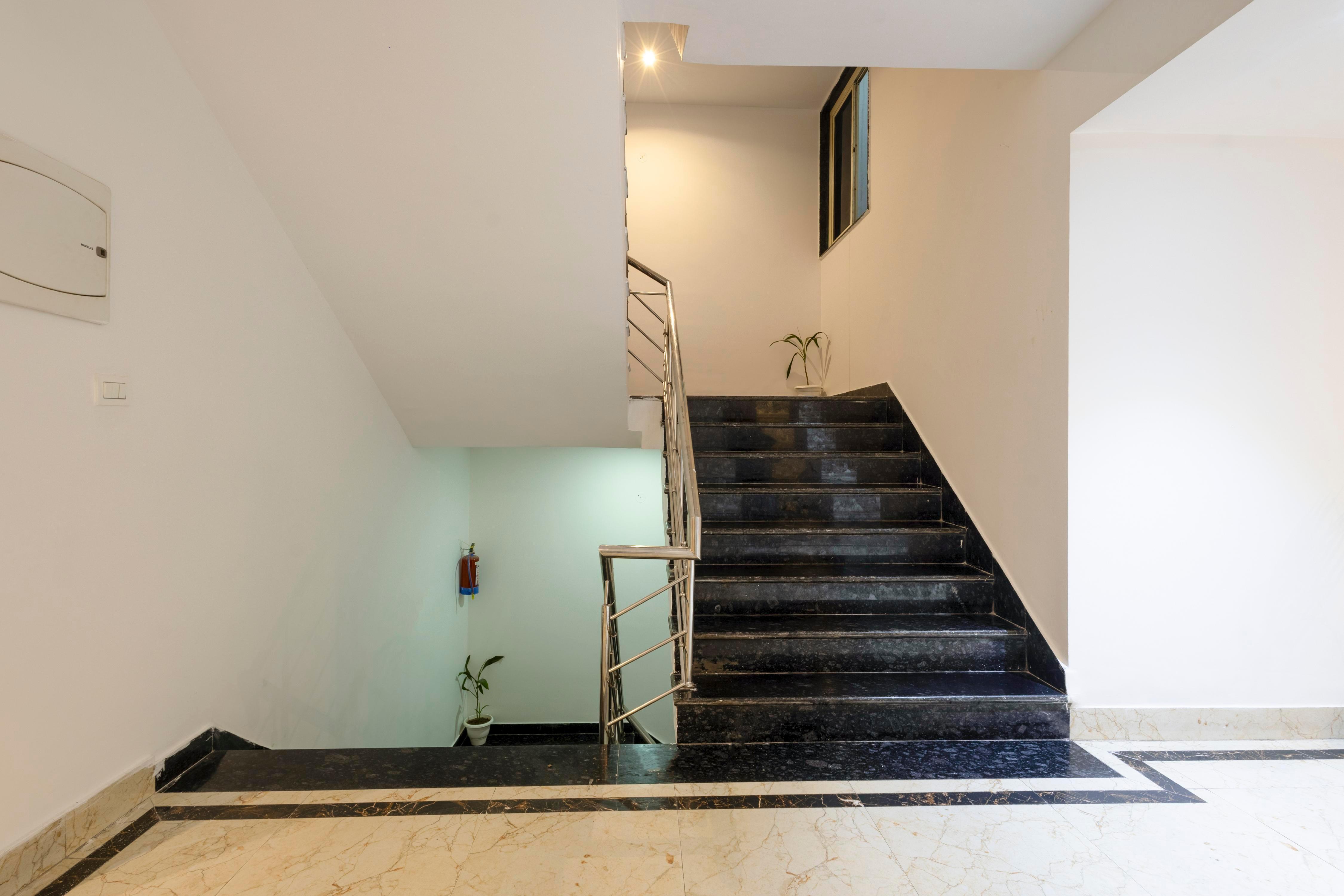 Hotel Tej Palace near Delhi IGI Airport - Tap to explore photos