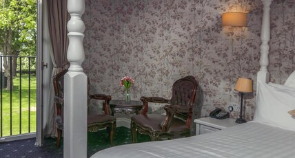 Normanton Park Hotel, Sure Hotel Collection by Best Western Room Type - 1 Double Bed, Non-Smoking, Poster Or Canopy Bed