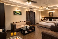 V Hotel The Grand Shoba@ Delhi Airport