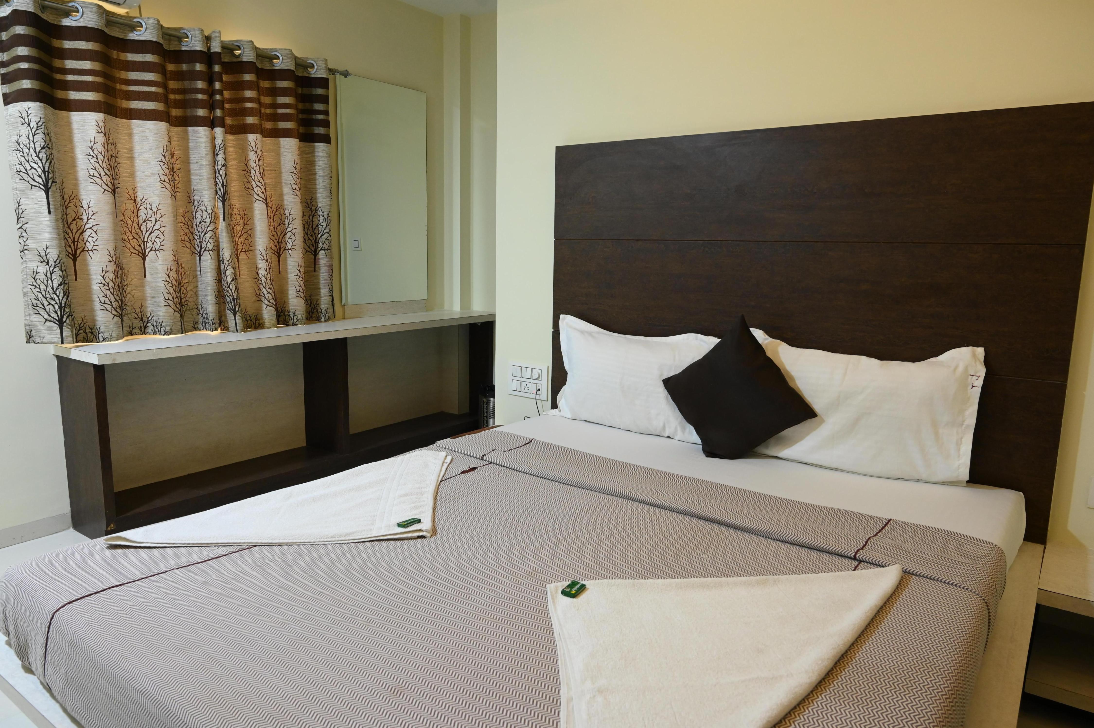 Hotel Ramkrishna Inn - Tap to explore photos