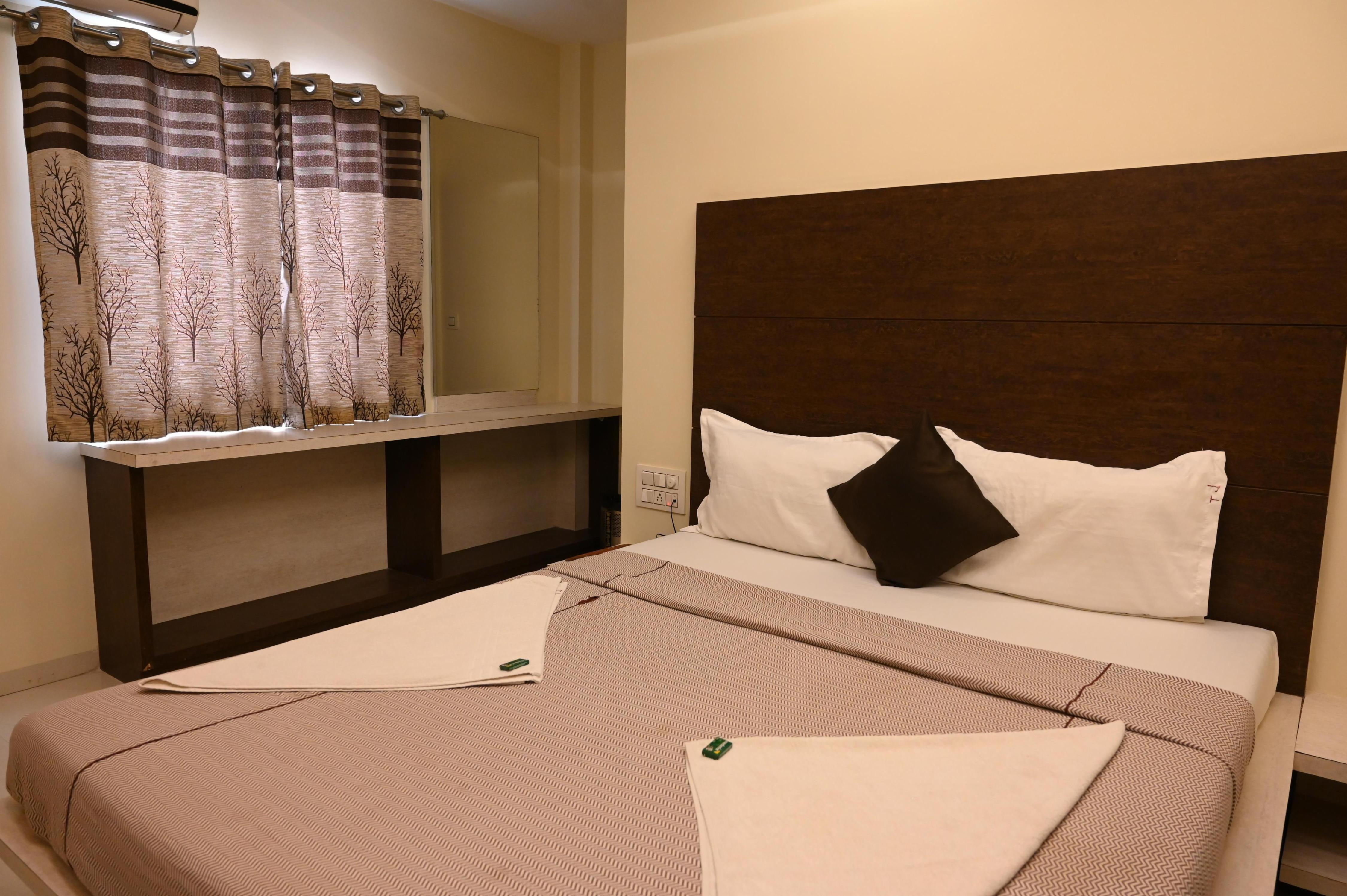 Hotel Ramkrishna Inn - Tap to explore photos
