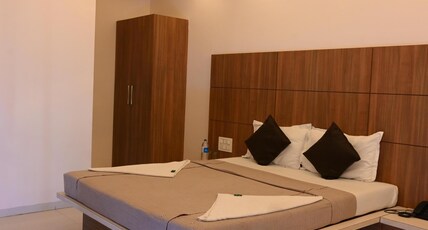 Hotel Ramkrishna Inn Room Type - Executive Double Bed AC Suite
