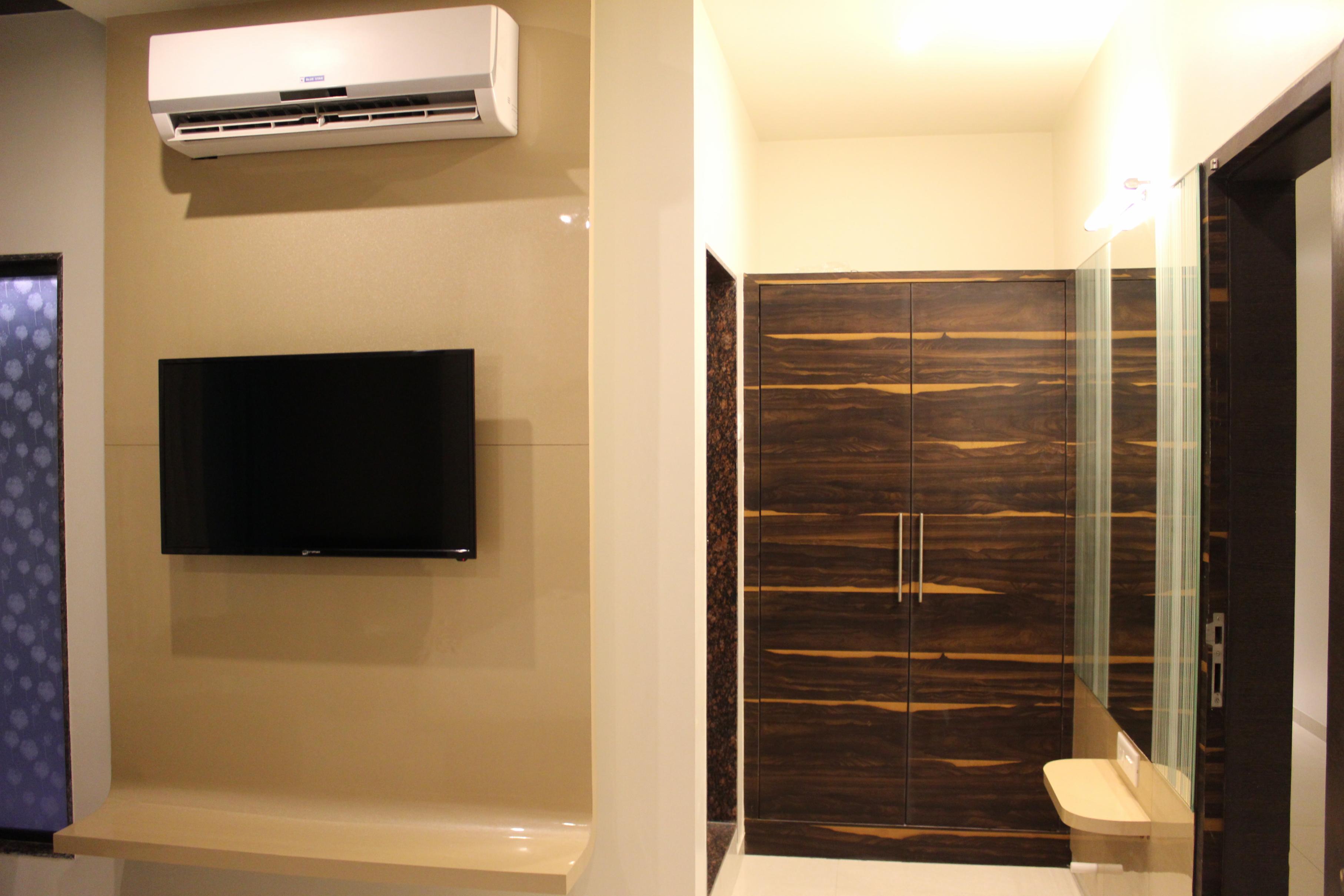 Sai Krishnaja Service Apartment - Tap to explore photos