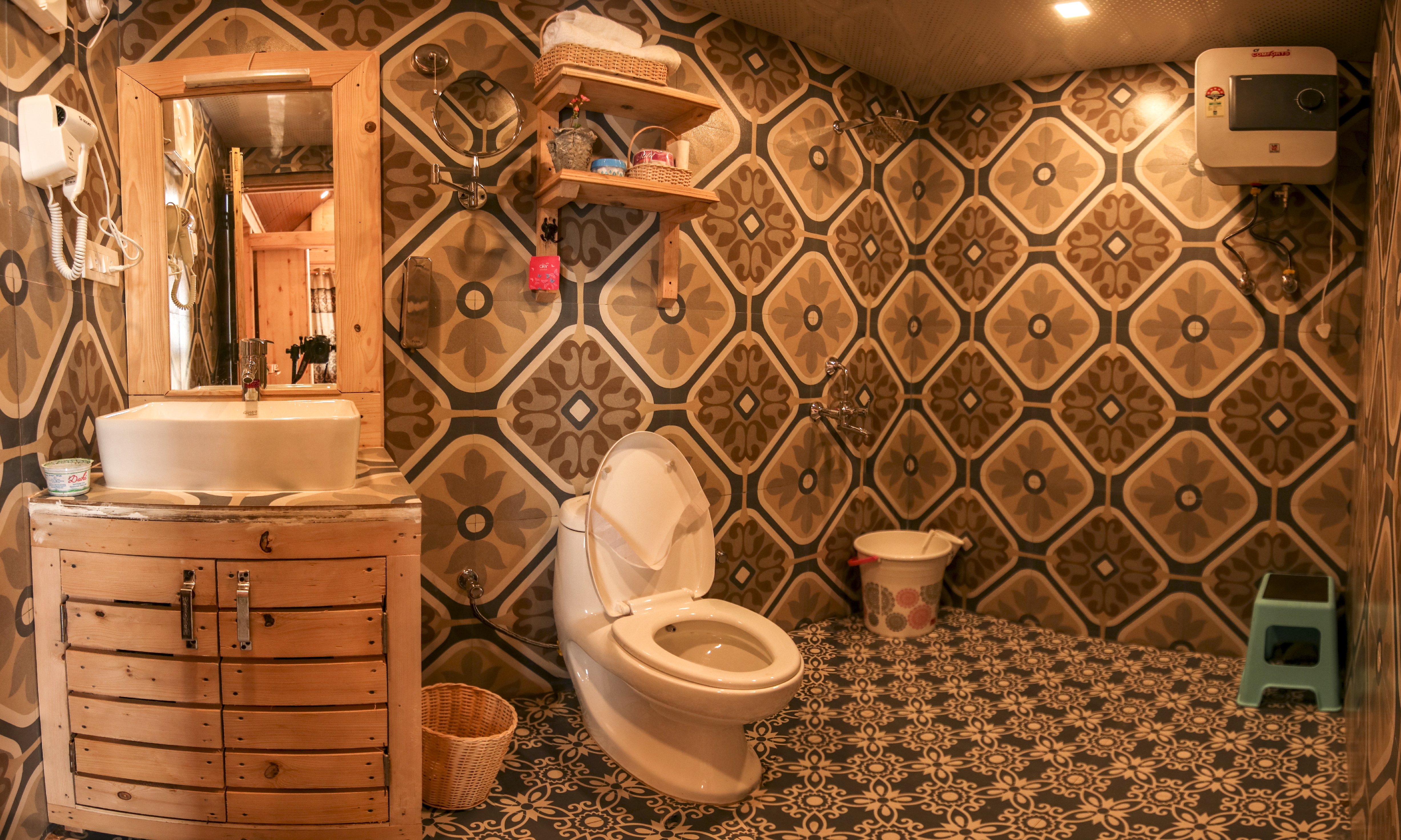 Acron Cottage | Rooms & Restaurant - Tap to explore photos