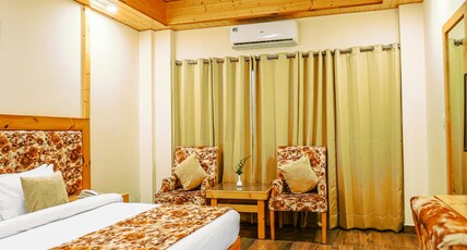 Dagshai Manor Resort Kasauli Room Type - Premium room with King Bed and Private Balcony