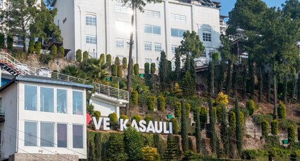 Ramada by Wyndham Kasauli Room Type - 1 King Bed, Deluxe Room, Stair Access, Non Smoking