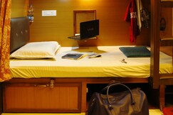 SWAPNA NIVAS Dormitory Bunker Bed