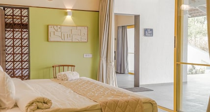 Touchwood Bliss Igatpuri Room Type - Amora super Premium Honeymoon suite room with Bathtub Touchwood Bliss Igatpuri Room Type - Amora super Premium Honeymoon suite room with Bathtub