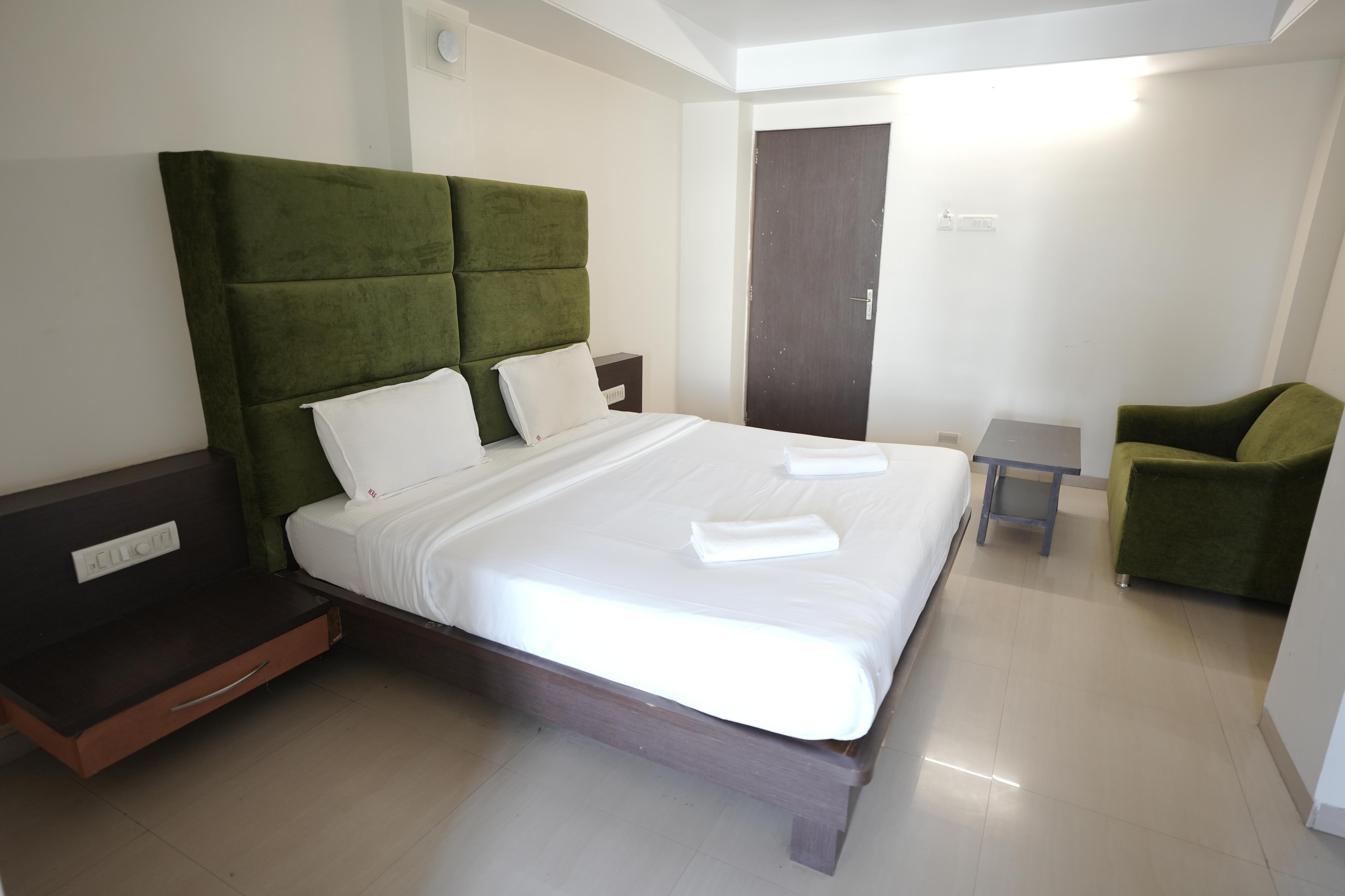 Hotel Royal Garden Room Type - Deluxe Room