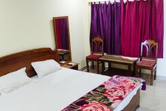 LUXURY INN