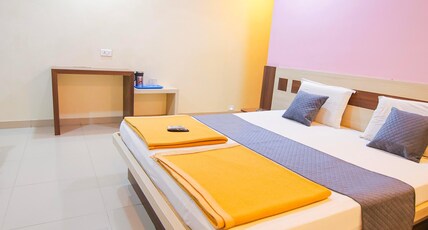 Krishna Palace Room Type - Super Deluxe Room Non Ac Krishna Palace Room Type - Super Deluxe Room Non Ac