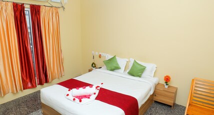 Hotel Blue Stone Room Type - Superior Room AC Hotel Blue Stone Room Type - Superior Room AC