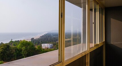 Shanti Krishna Residency | Rooms & Restaurant Room Type - Deluxe AC 5 Bed Room with Sea view with balcony Shanti Krishna Residency | Rooms & Restaurant Room Type - Deluxe AC 5 Bed Room with Sea view with balcony