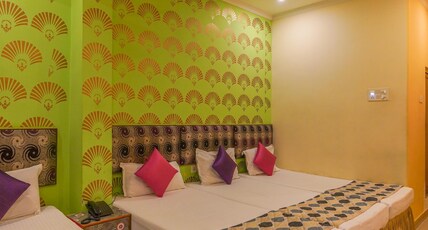 Hotel Samman Room Type - Air Conditioner Four Bedded Room