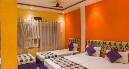 Hotel Samman Room Type - Air Conditioner Six Bedded Room