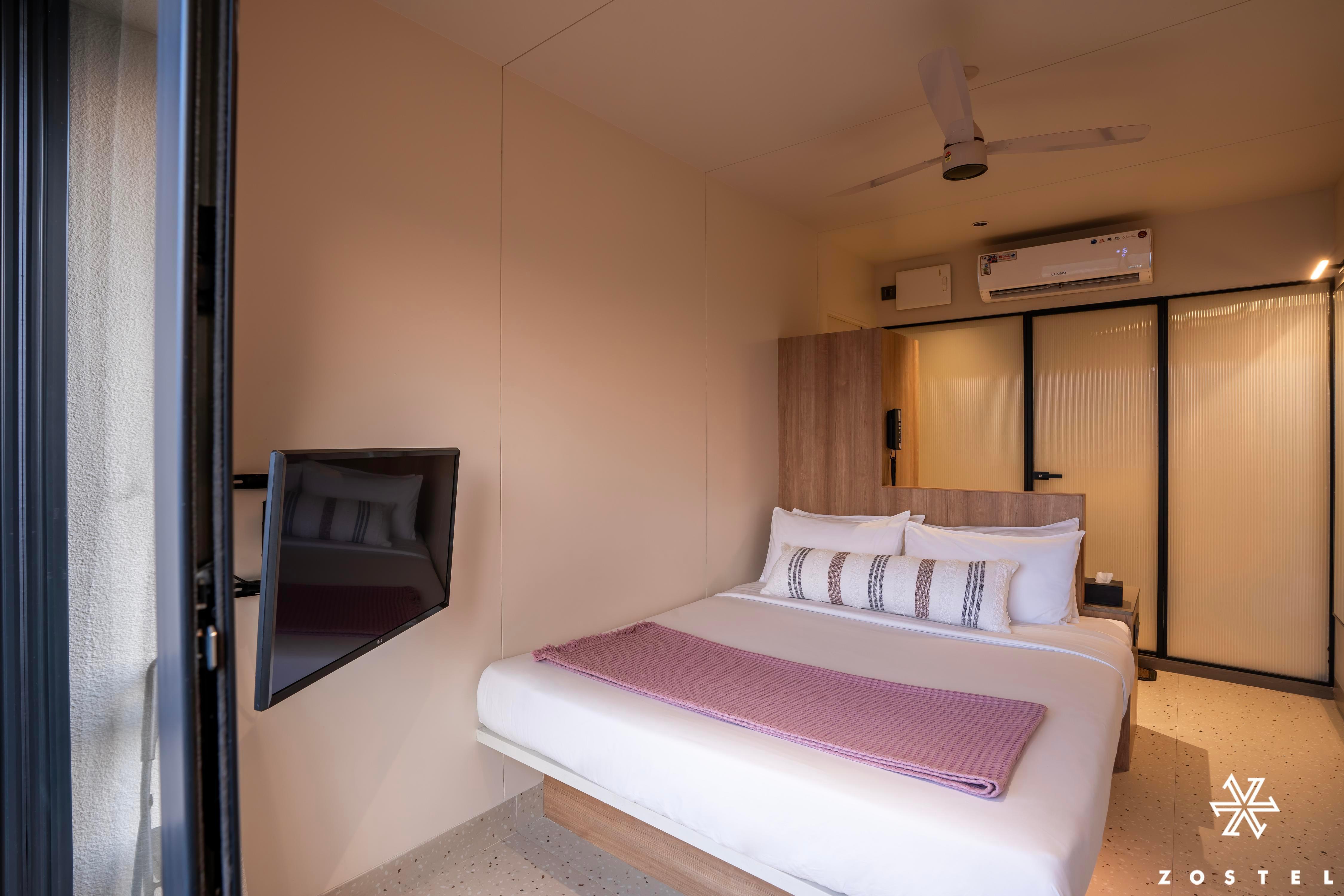 Zostel Plus Panchgani Room Type - Superior Private Container (newly renovated)