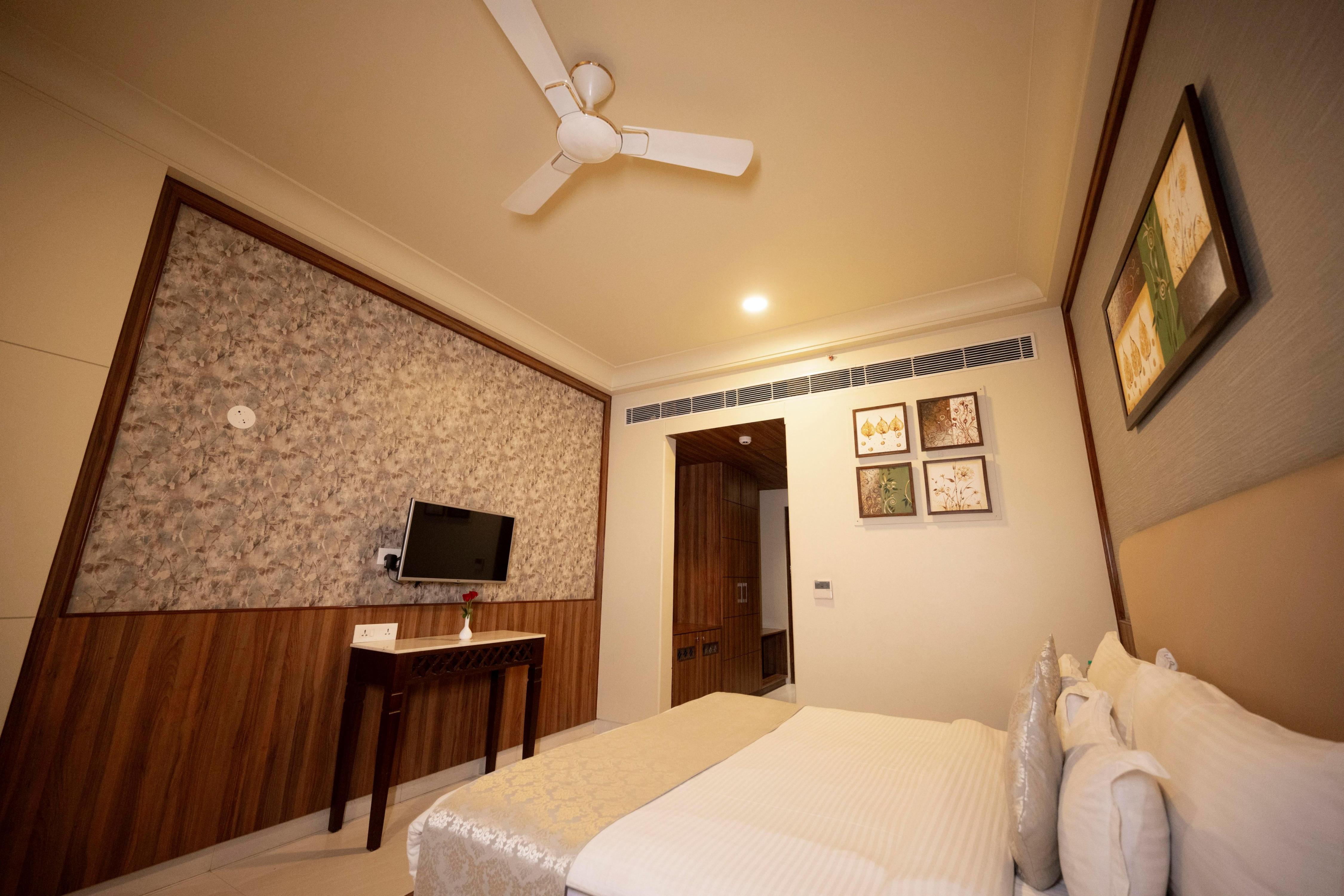 HOTEL SHYAM KHATUSHYAM - Tap to explore photos