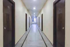 Hotel O Anuguna Tulasi Grand Near JNTU University Hyderabad