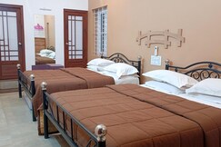 RJ Home Bridge | Rooms in a Homestay