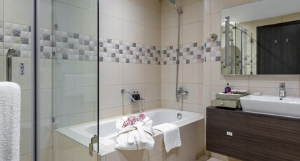 Centara West Bay Hotel & Residences Doha Room Type - Executive Three Bedroom Partial Seaview Residence