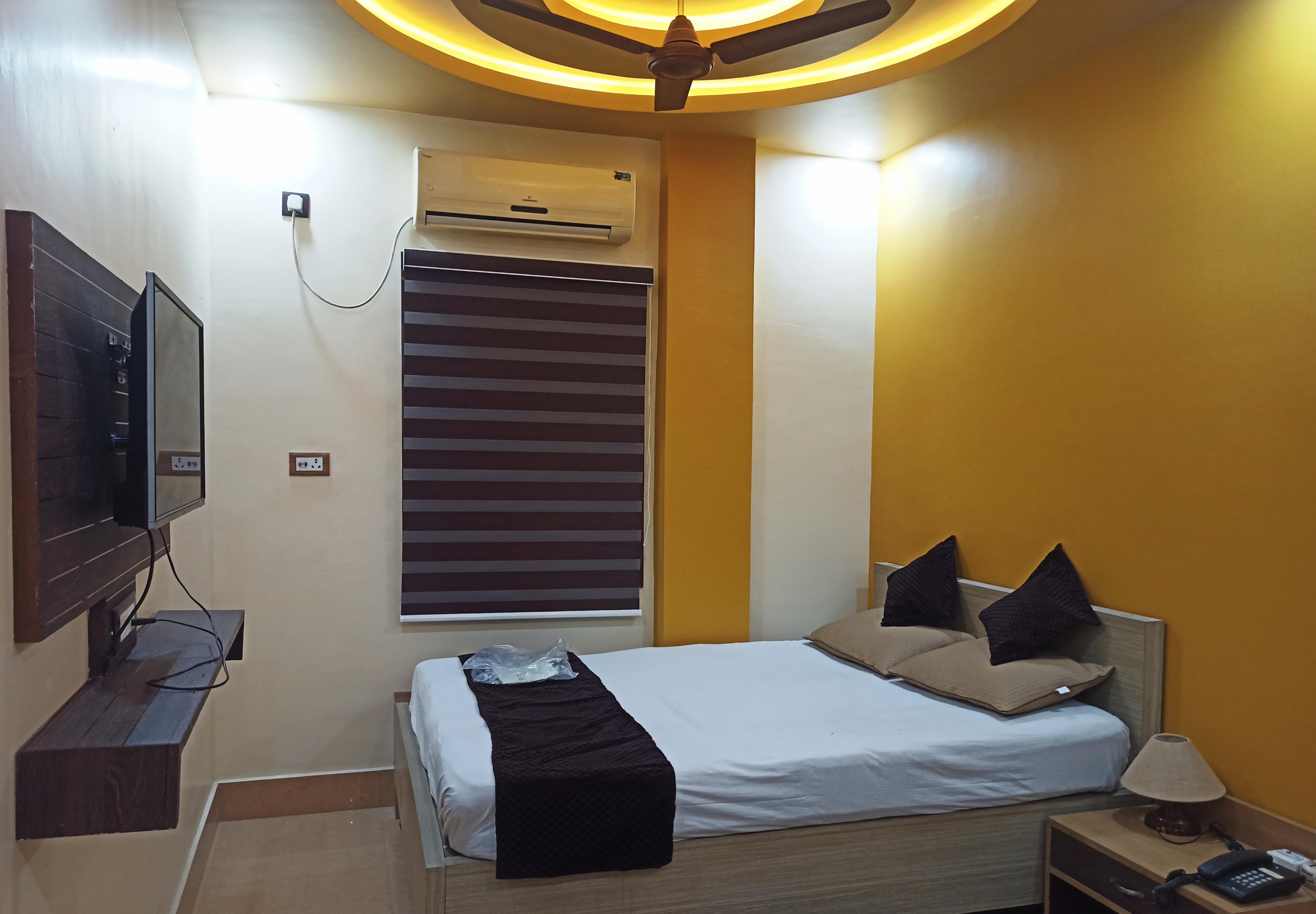 FARAKKA LODGE Room Type - SUPER DELUXE ROOM