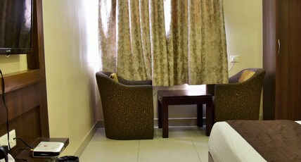 Hotel Ghoonghat Room Type - SIGNATURE ROOM Hotel Ghoonghat Room Type - SIGNATURE ROOM