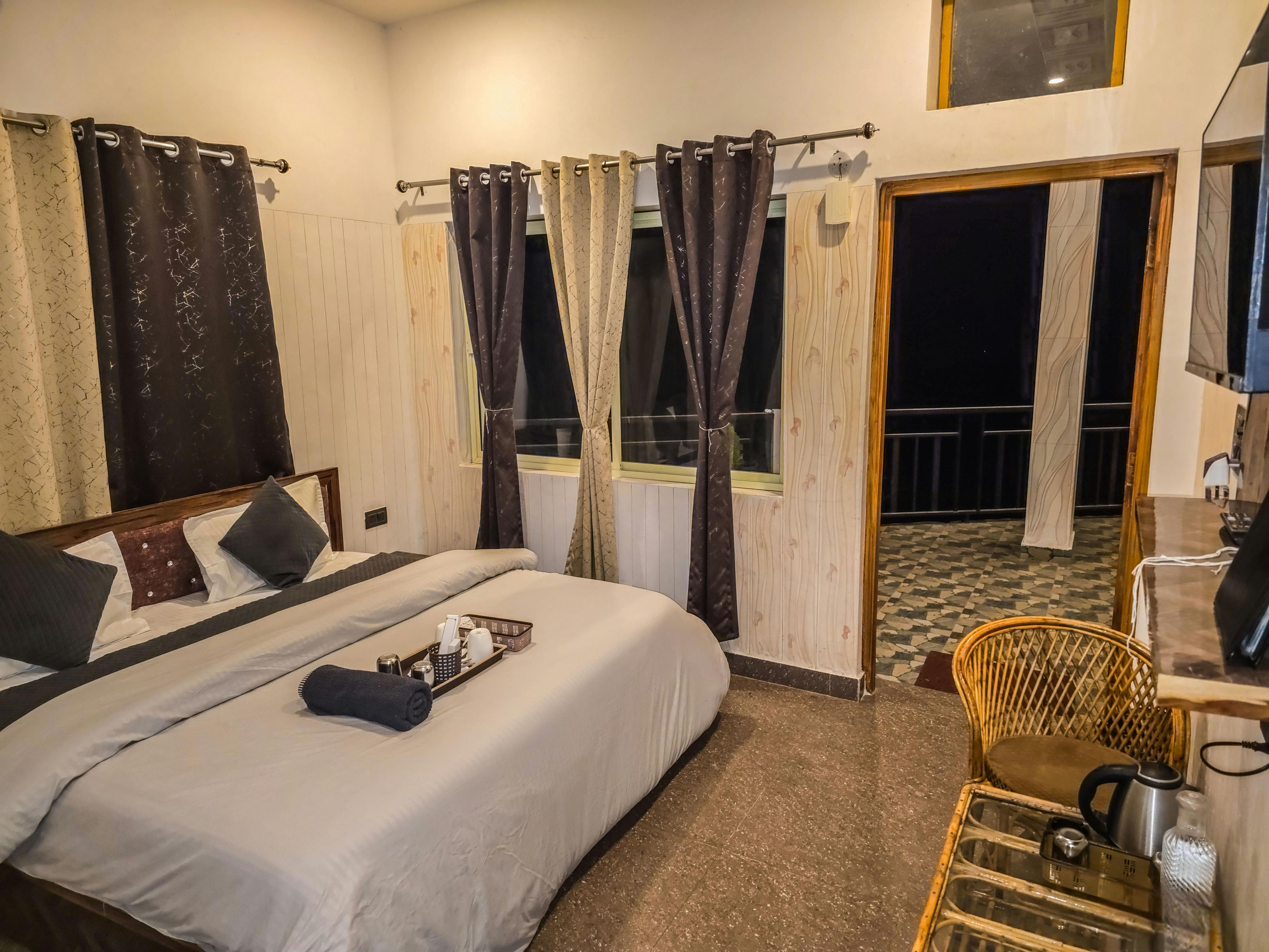 Morning Breeze Homestay Kanatal