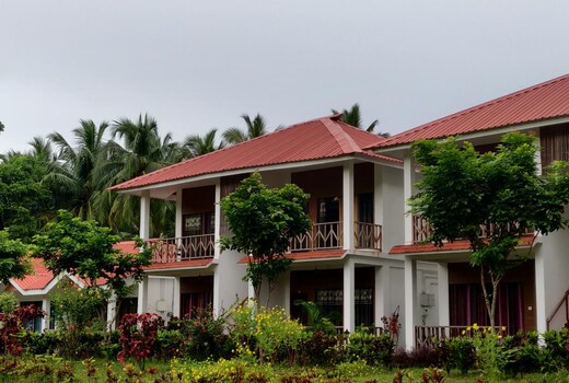 Hotel Exotica Squares