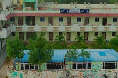 Happy Days Beach Resortt