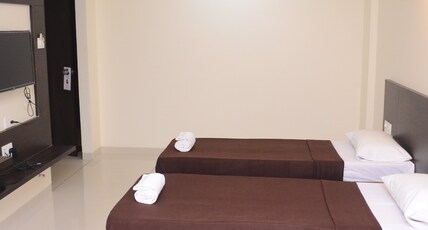 The Hotel Relax Room Type - Twin Room-Non AC