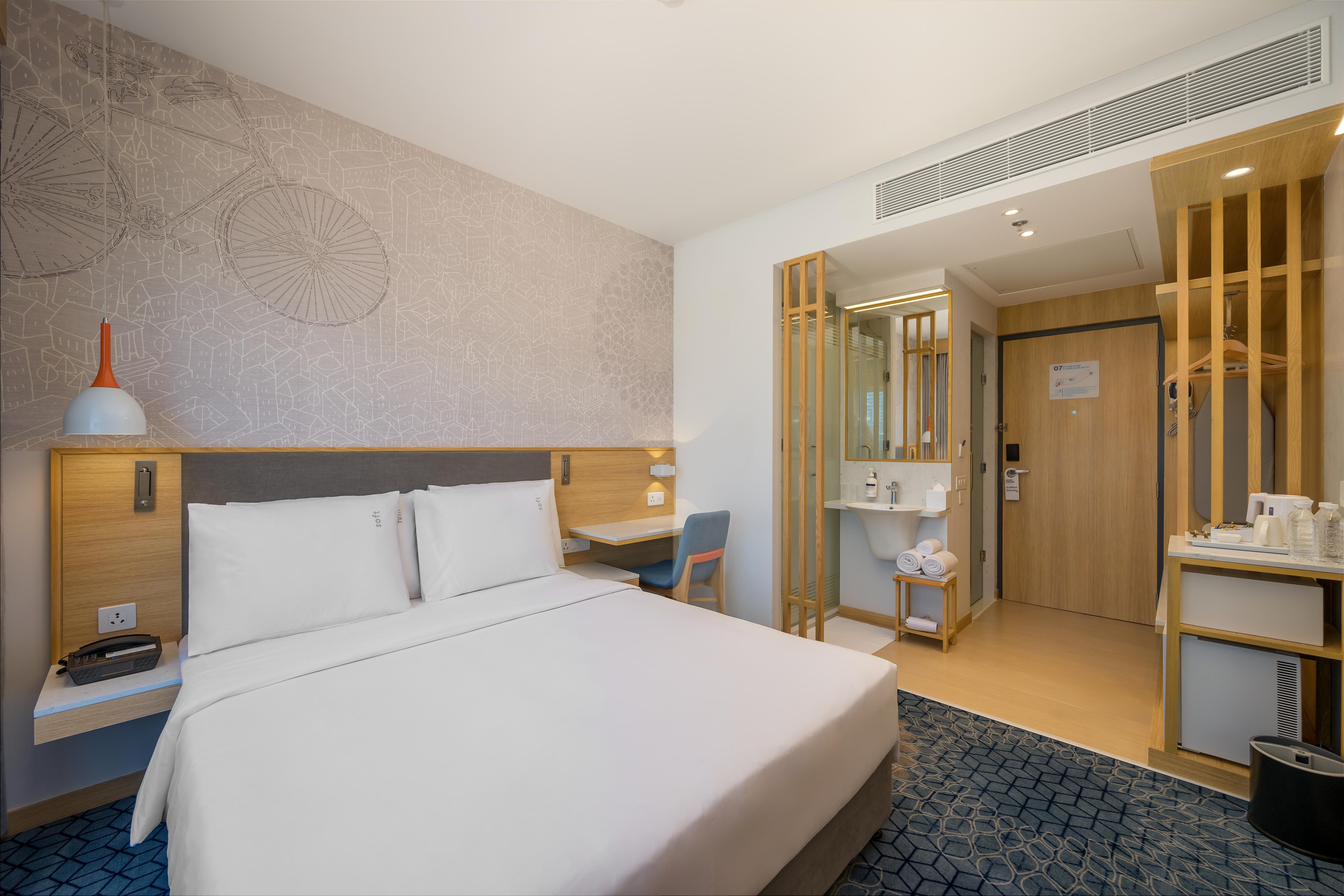 Holiday Inn Express Pune Pimpri - Tap to explore photos