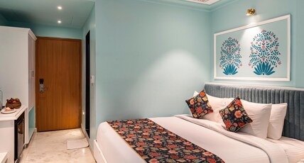 The Everest Hill Resort | Suites with Jacuzzi | Spa | Resort in Kumbhalgarh Room Type - Deluxe Room | Free access to Swimming Pool | 15 Discount on Food & Spa. The Everest Hill Resort | Suites with Jacuzzi | Spa | Resort in Kumbhalgarh Room Type - Deluxe Room | Free access to Swimming Pool | 15 Discount on Food & Spa.
