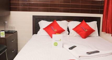 Chellam Residency Room Type - Budget Double Room
