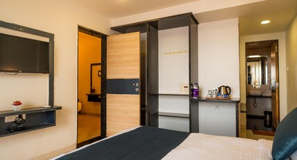 Cloudmist Resort and Spa Room Type - Family Suite Room with Balcony (Interior Property View) Cloudmist Resort and Spa Room Type - Family Suite Room with Balcony (Interior Property View)