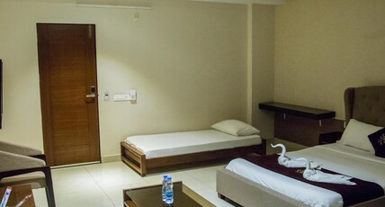 Hotel S-INN Room Type - DELUXE ROOM Hotel S-INN Room Type - DELUXE ROOM
