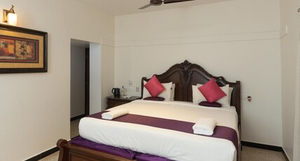 Shoolin Resorts | Rooms & Suites Room Type - EXECUTIVE DELUXE ROOM WITH 2 BEDS