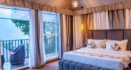 The Whispering Oaks Room Type - Luxury Tents